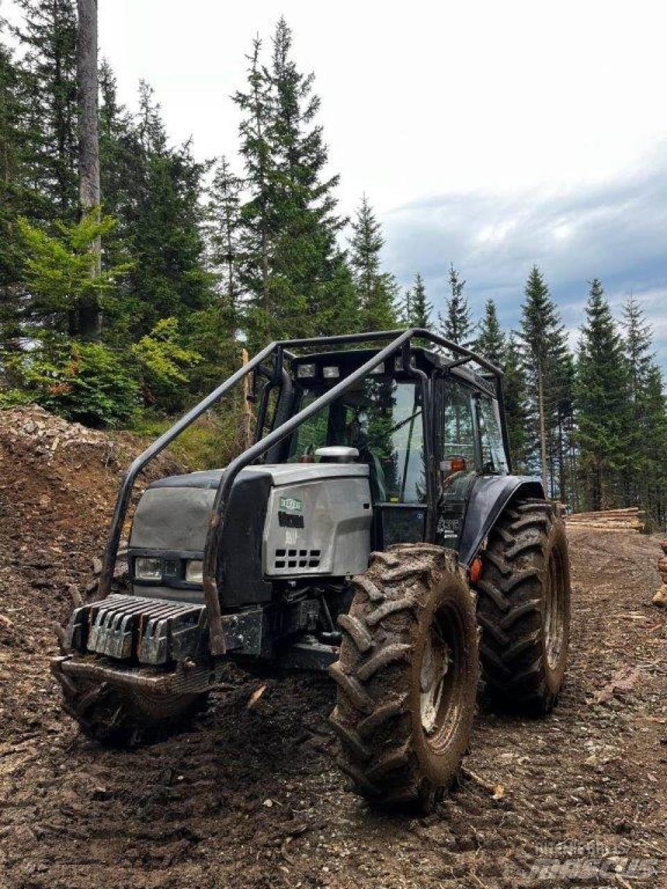 Valtra 6550 Metsätraktorit
