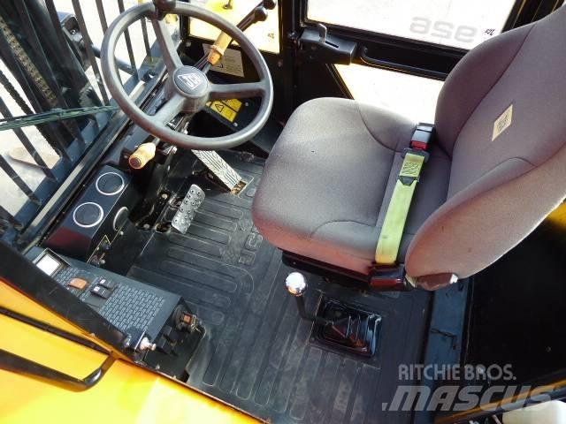 JCB 926 Maastotrukit