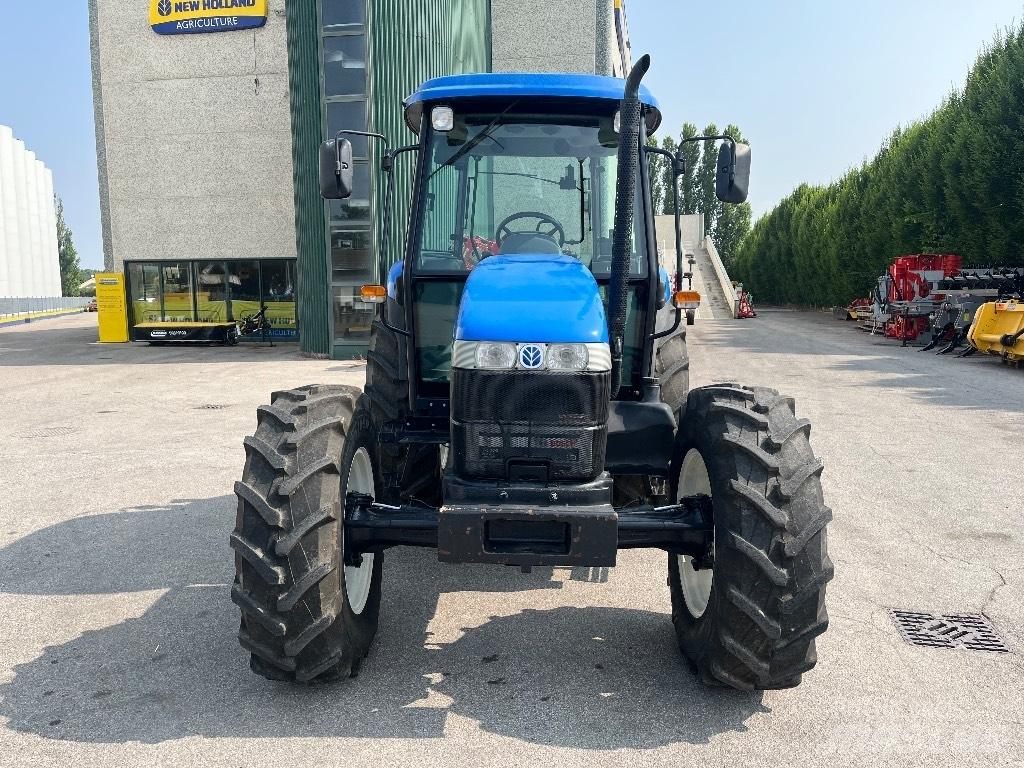 New Holland TD 90 D Traktorit