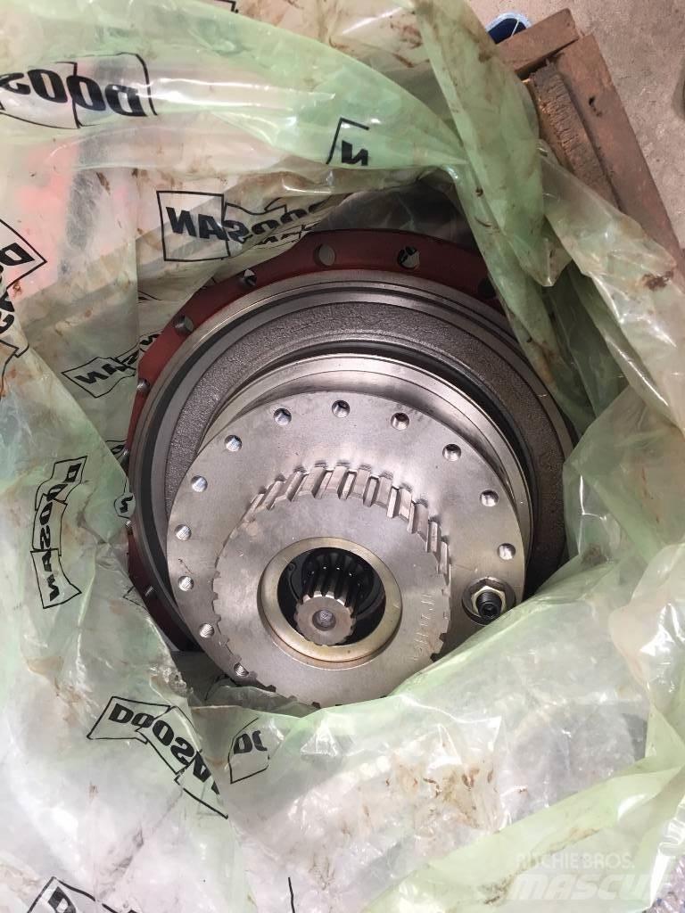 Doosan DX 300 Telakaivukoneet