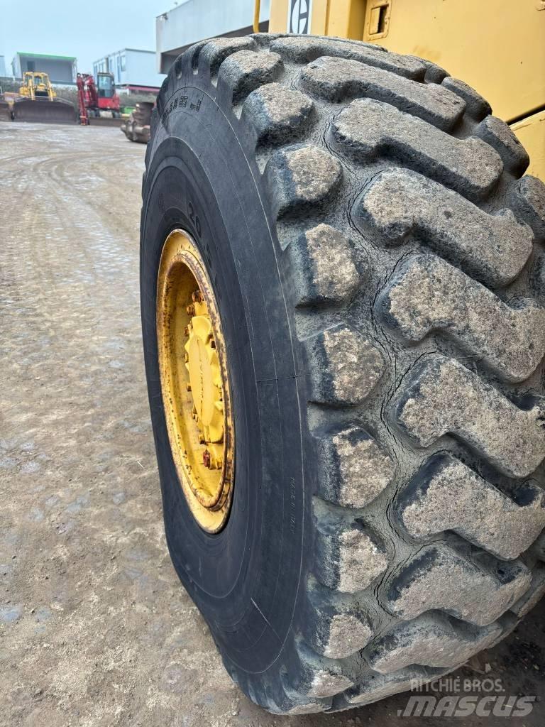 CAT 950 B Pyöräkuormaajat