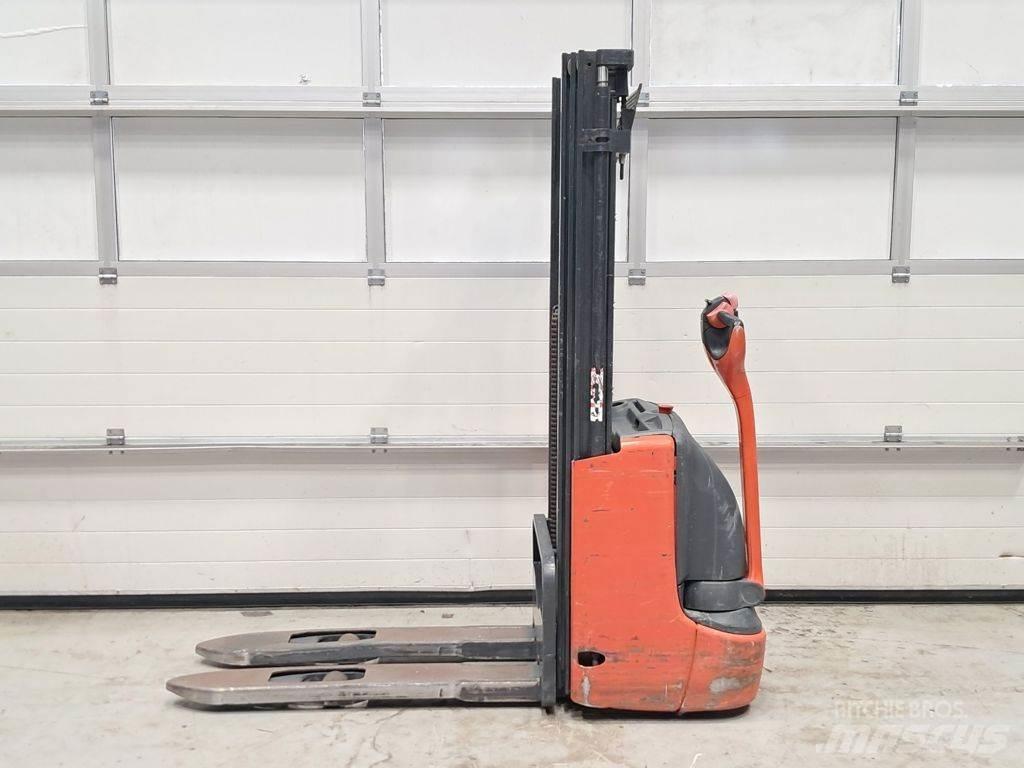 Linde L10 Käyden ajettavat pinoamistrukit