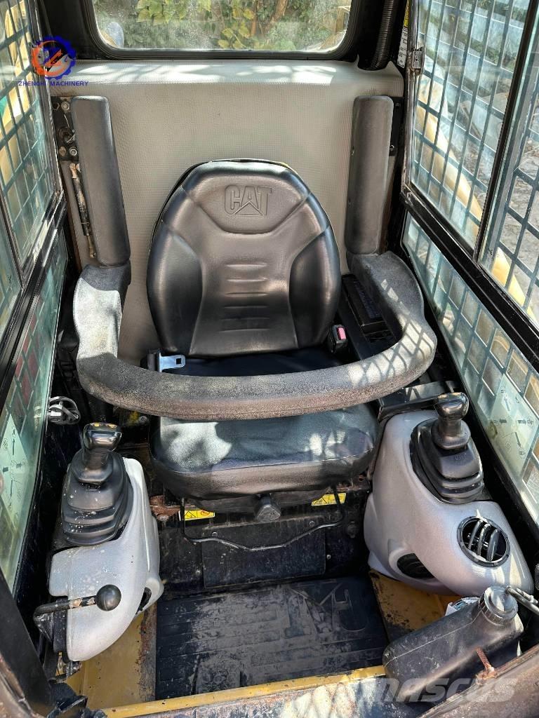 CAT 226 B Liukuohjatut kuormaajat