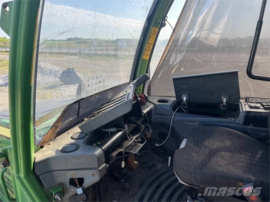 John Deere 1010E Harvesterit