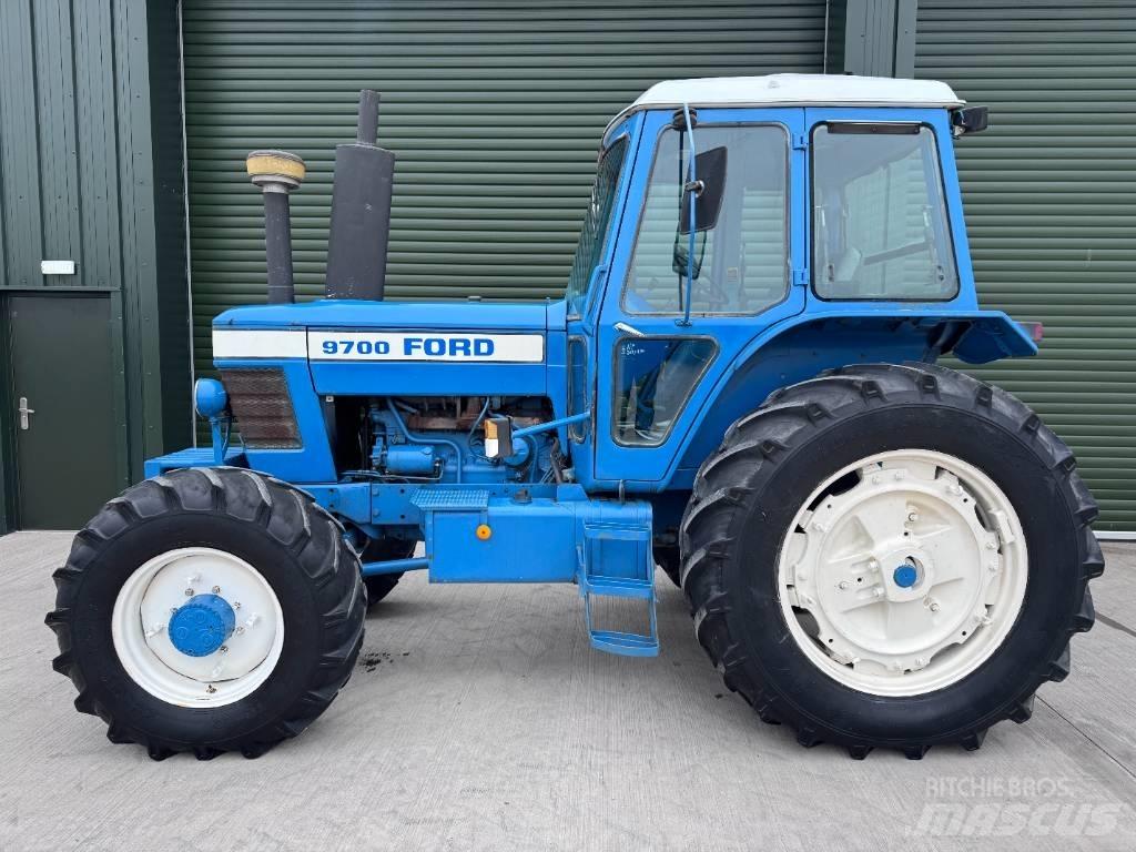 Ford 9700 Traktorit