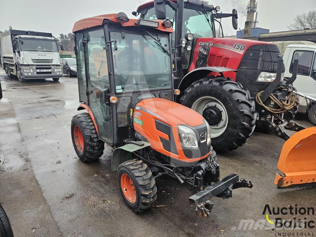 Kioti CK 2810 Traktorit