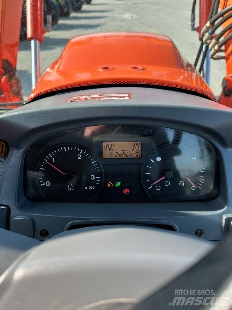 Kubota M 135 GX Traktorit