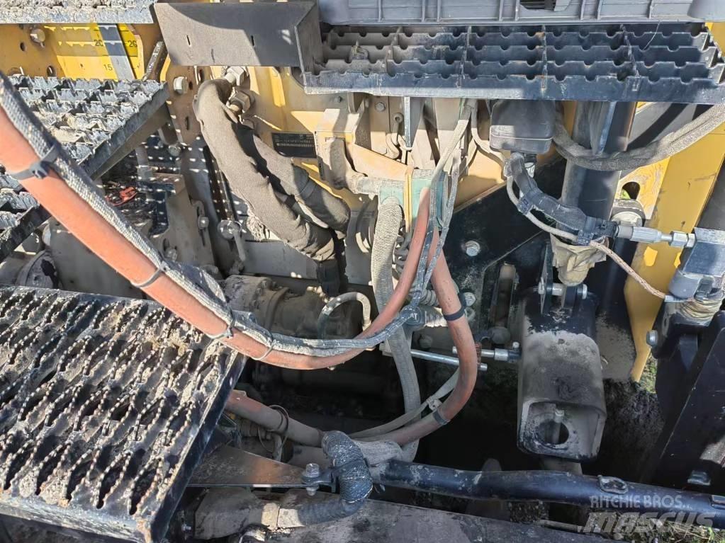 CAT AP655F Asfalttikoneet