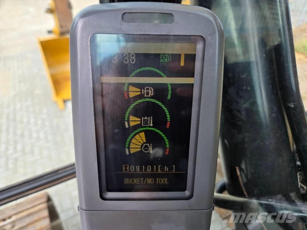 CAT 323DL Telakaivukoneet