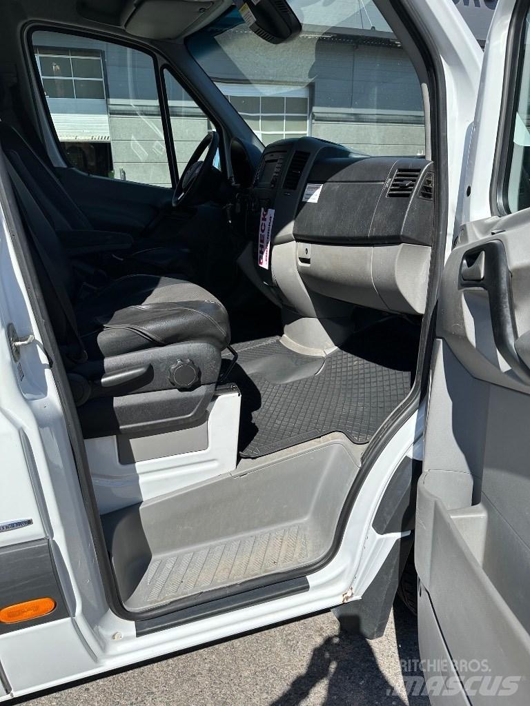 VERSALIFT VDT-170-F Nostolava-autot