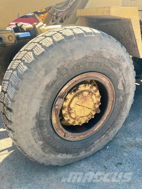 CAT 950 B Pyöräkuormaajat