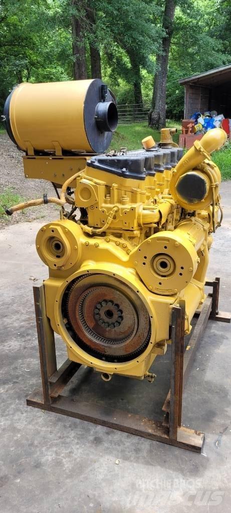 CAT C15 Maastotrukit