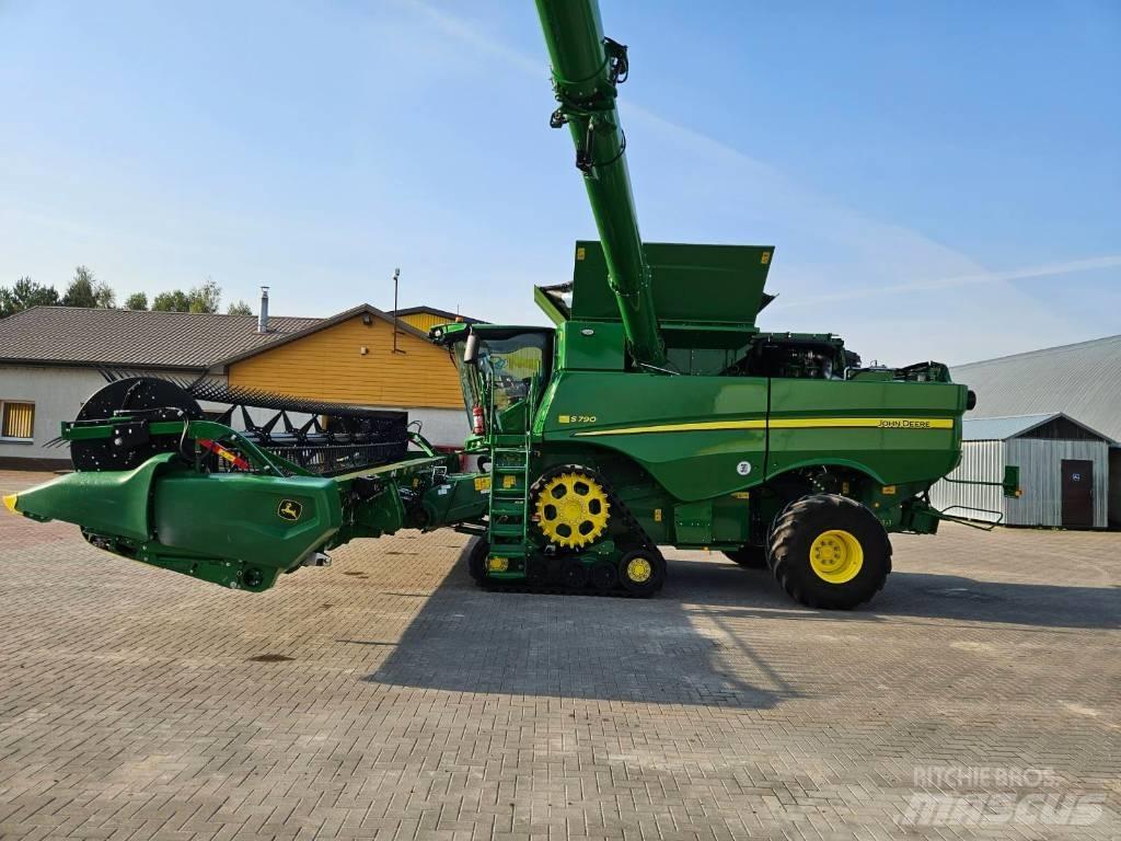 John Deere S790 Leikkuupuimurit