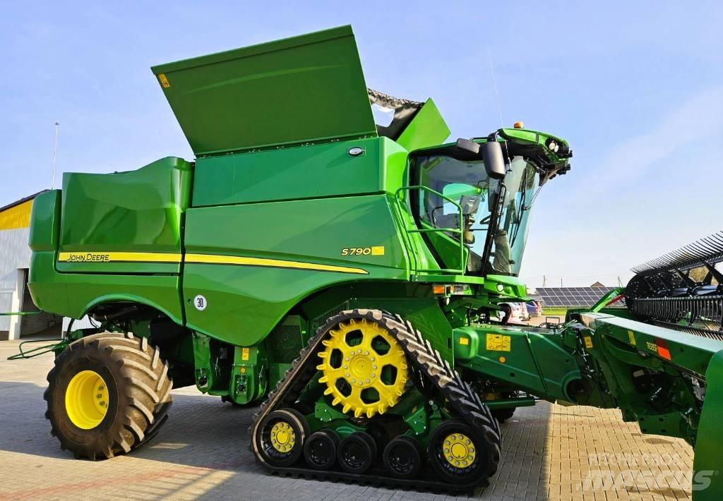 John Deere S790 Leikkuupuimurit