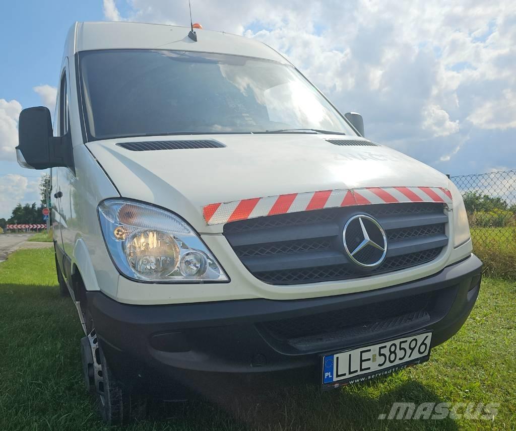 Mercedes-Benz 516 Pakettiautot
