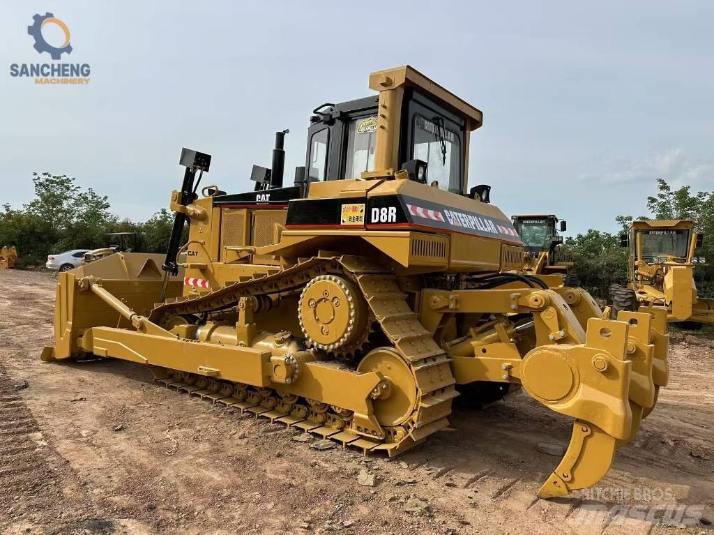 CAT D 8 R Telaketjupuskutraktorit