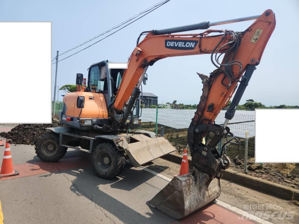 Doosan DX 55 W Pyöräkaivukoneet