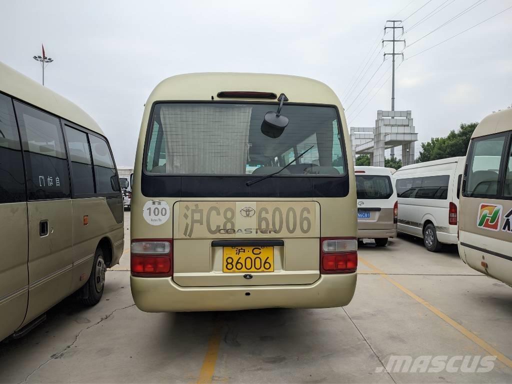 Toyota Coaster Bus Minibussit