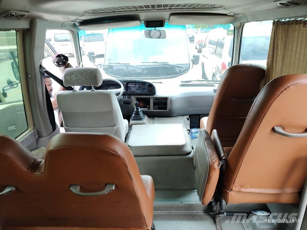Toyota Coaster Bus Minibussit