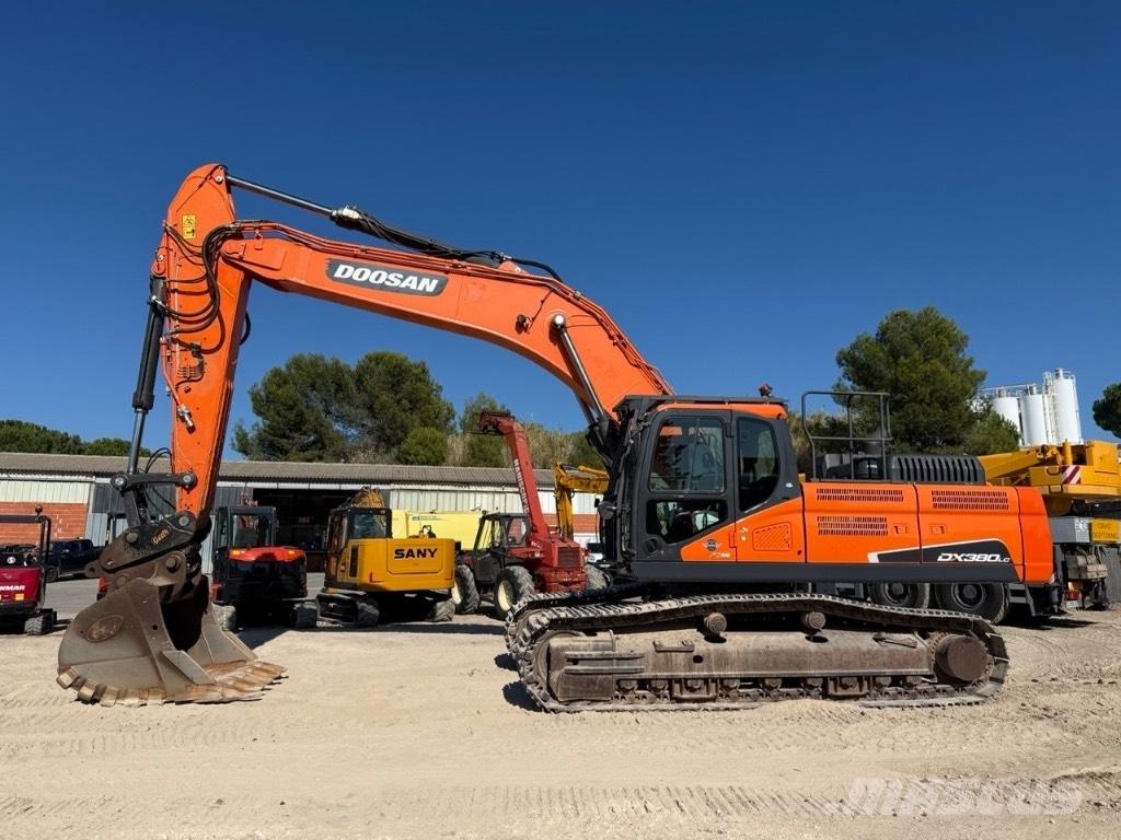 Doosan DX 380 LC Telakaivukoneet