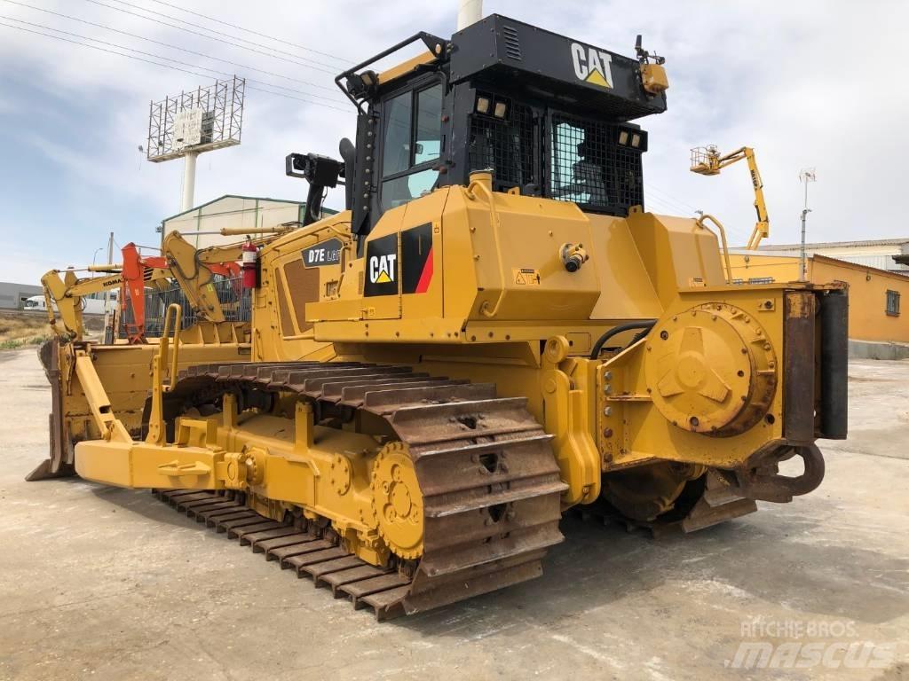 CAT D7E Vinssit