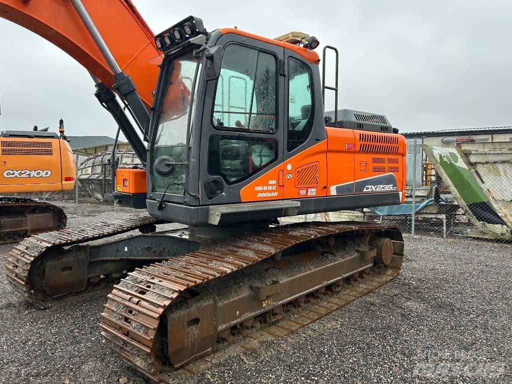 Doosan DX 235 LC-5 Telakaivukoneet