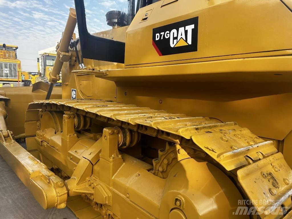 CAT D 7 G Telaketjupuskutraktorit