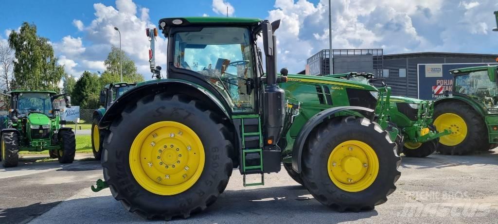 John Deere 6250 R Traktorit