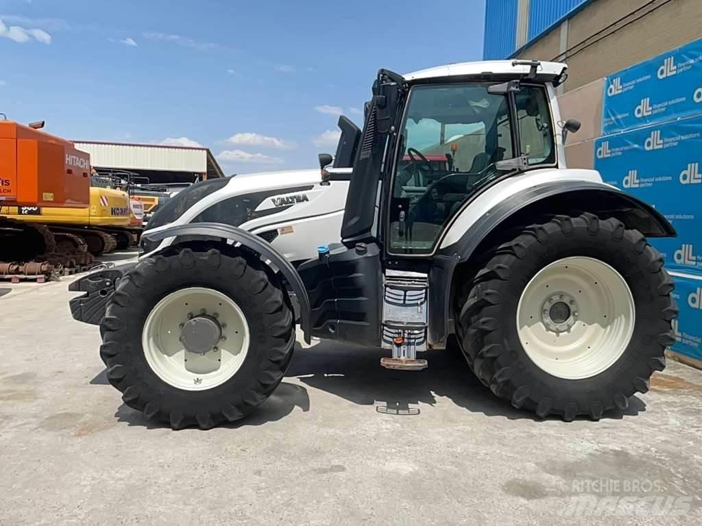 Valtra T174E Traktorit