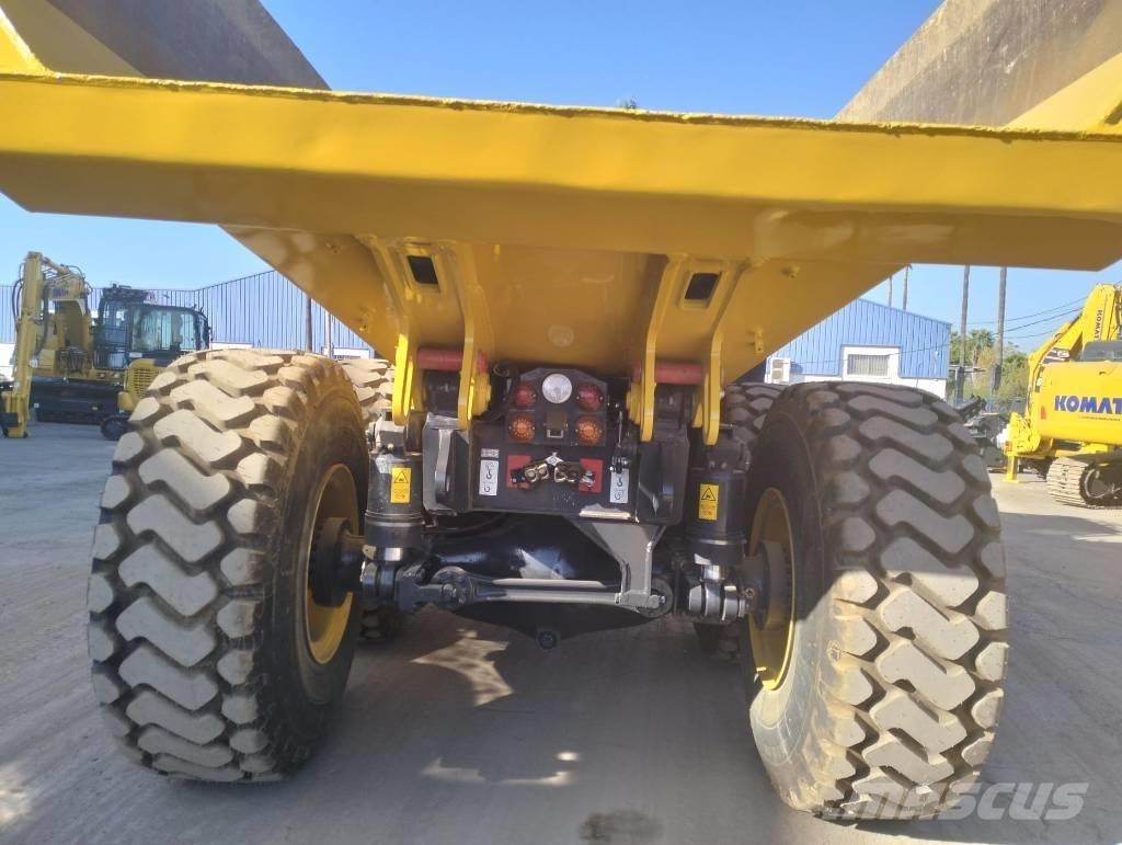Komatsu HM 300-5EO Dumpperit
