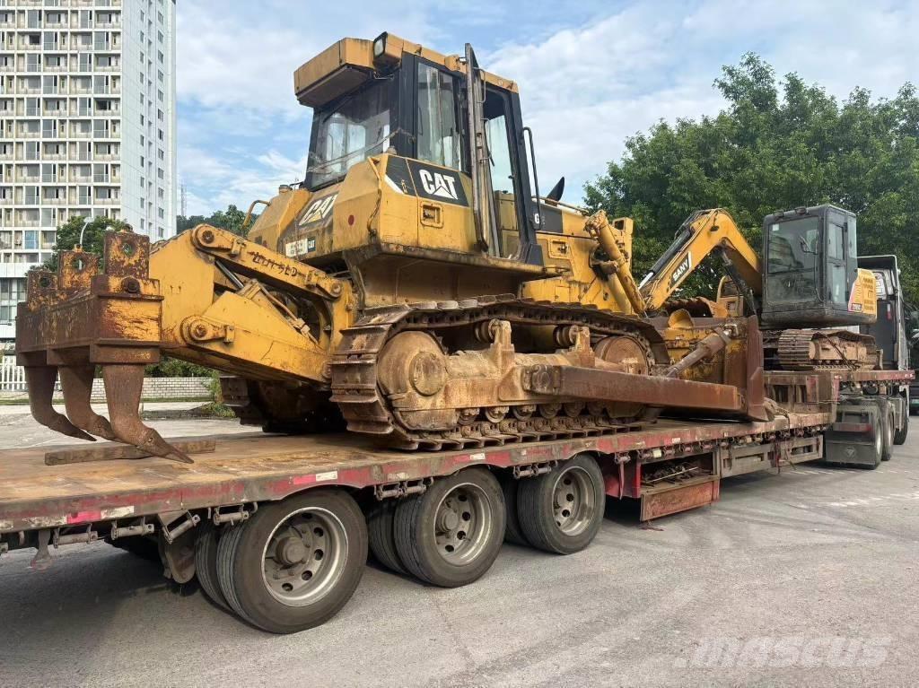 CAT D7G2 Telaketjupuskutraktorit