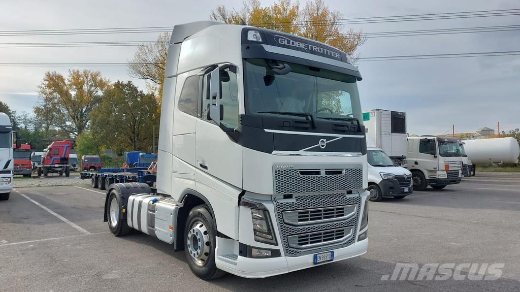 Volvo FH Vetopöytäautot