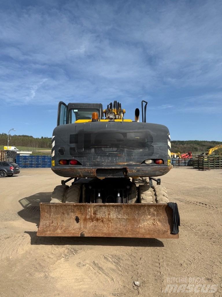 JCB JS 145 W Pyöräkaivukoneet