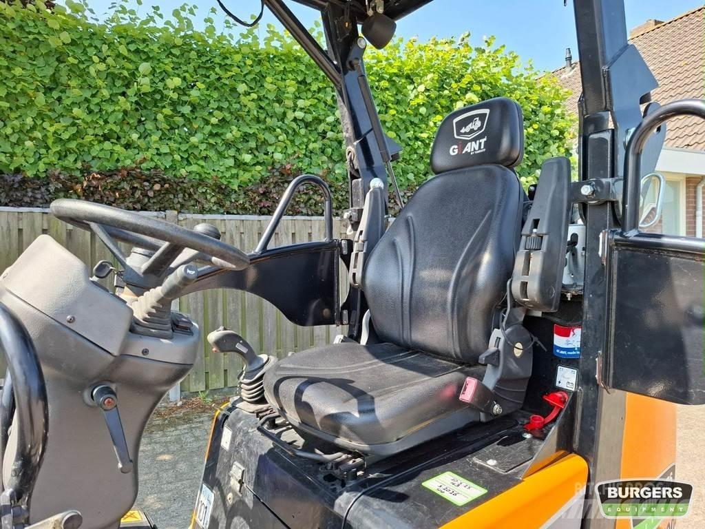 GiANT G1500 X-TRA Pienkuormaajat