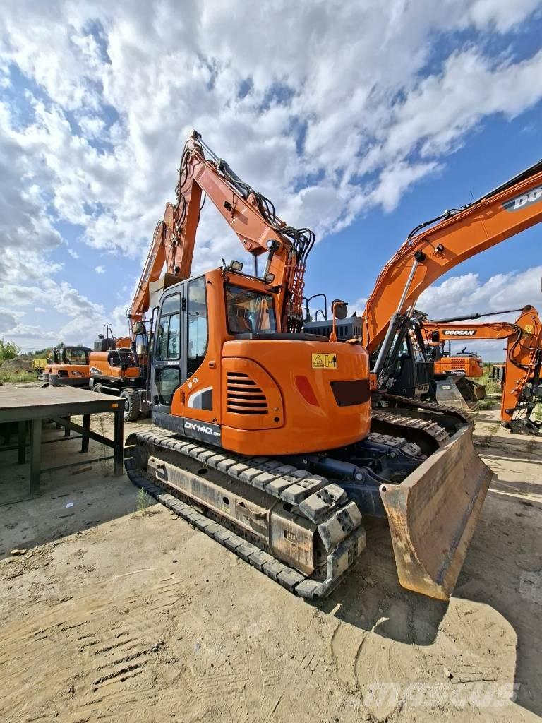 Doosan DX 140 LCR Telakaivukoneet