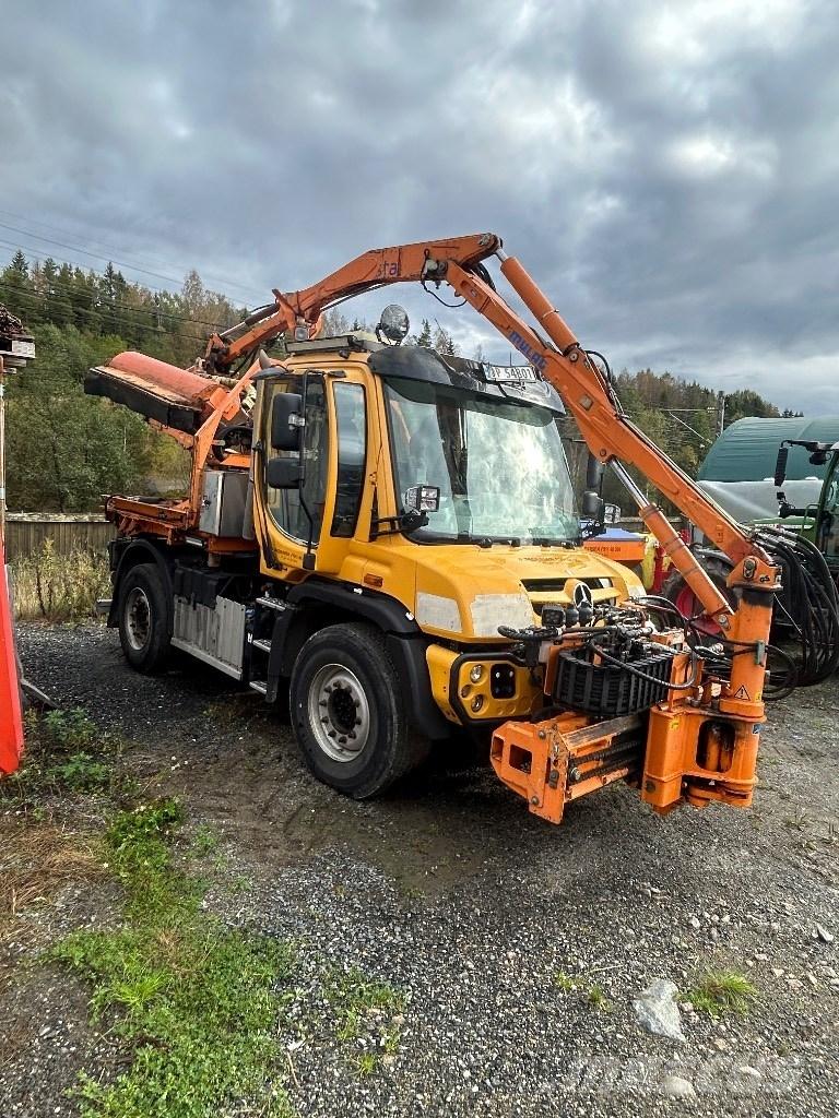 Unimog U427 Tienhoitoautot