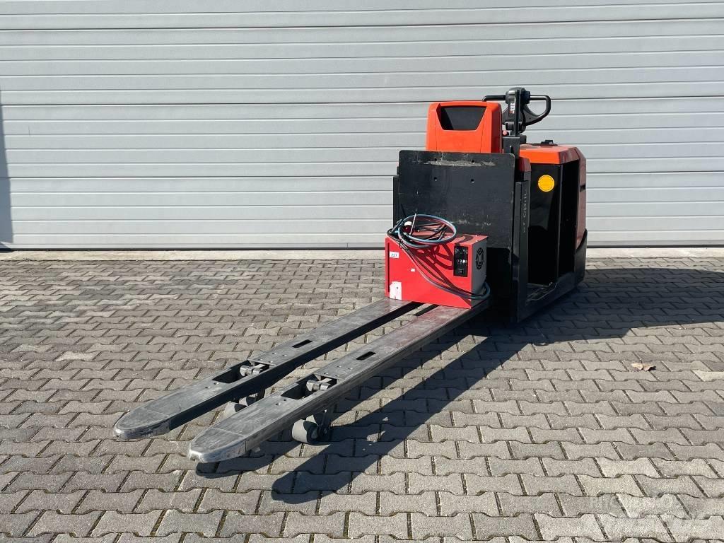 BT OSE 250 Matalakeräilytrukit