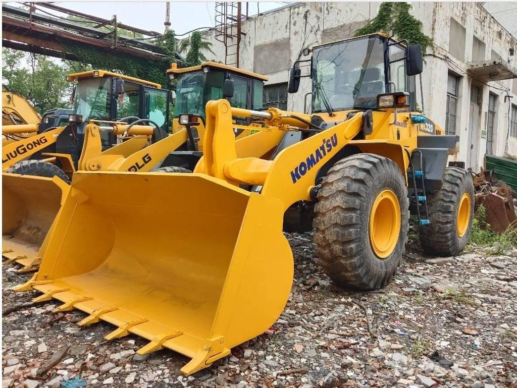 Komatsu WA 320-5 Pyöräkuormaajat