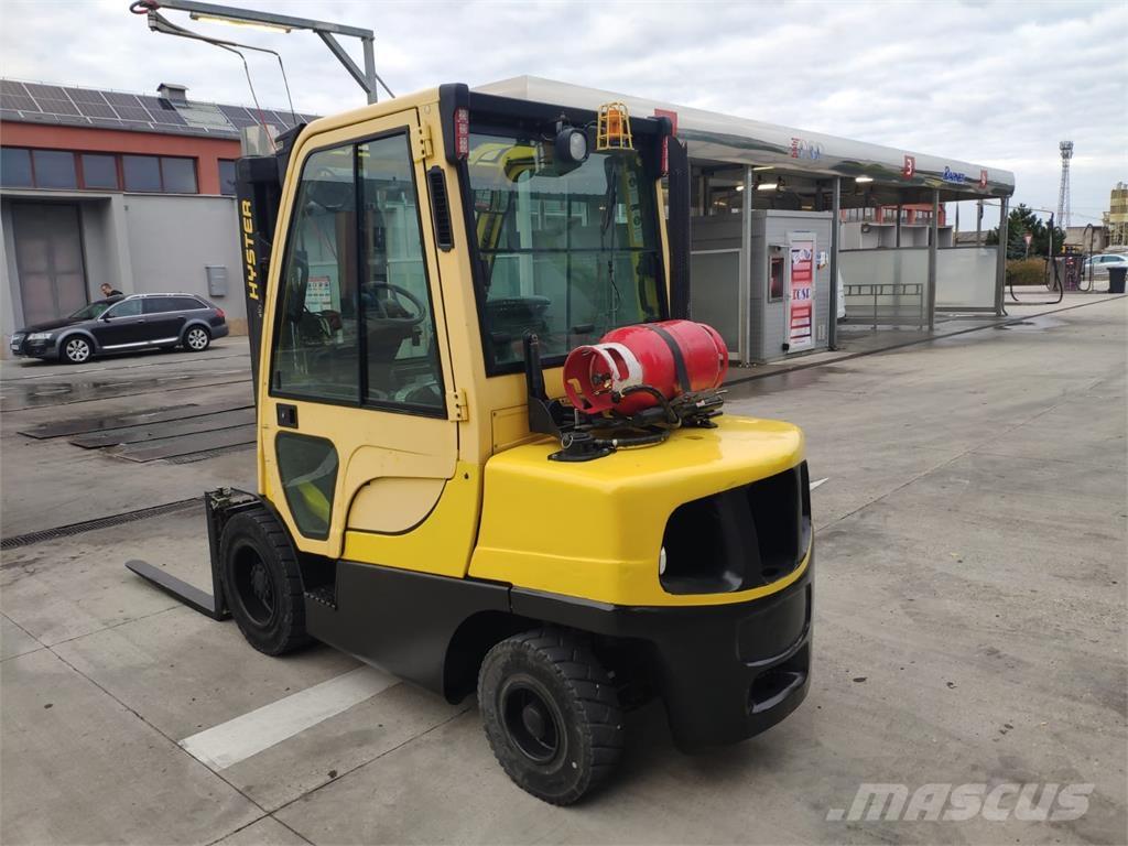 Hyster H3.5FT Nestekaasutrukit