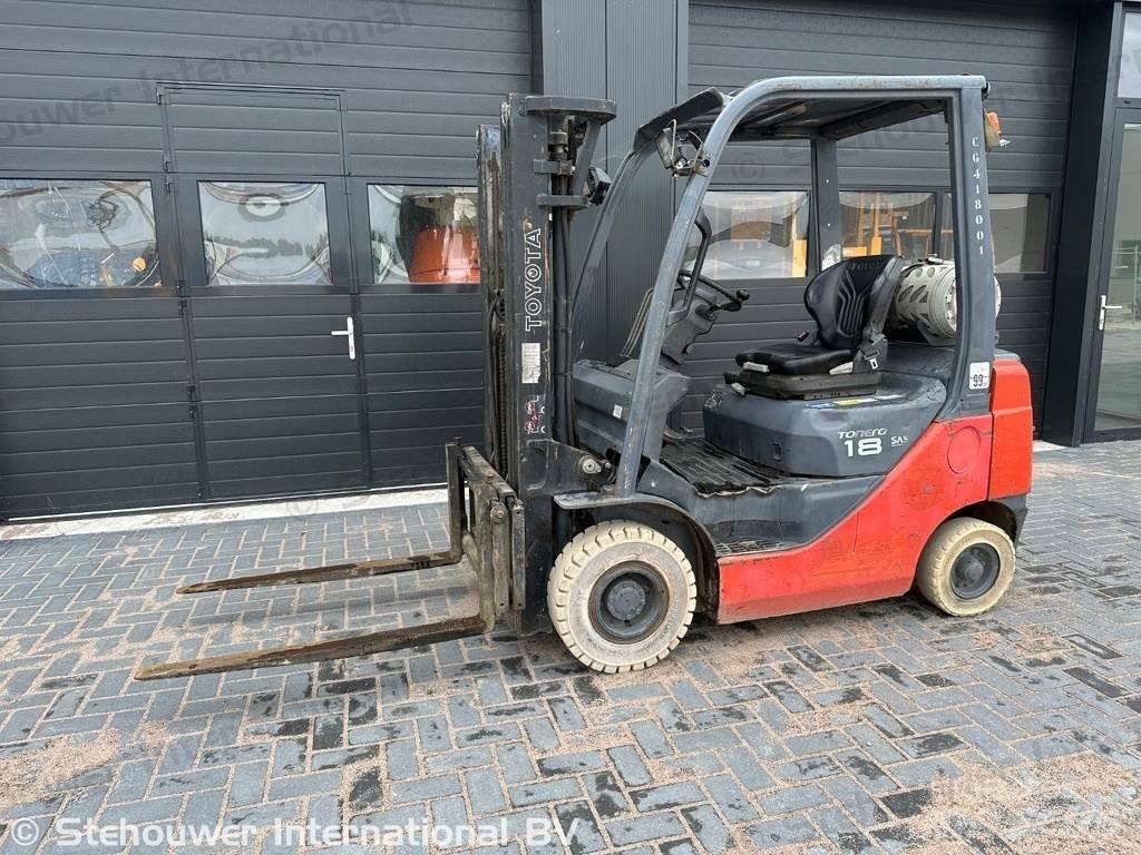 Toyota 02-8FGF18 Nestekaasutrukit