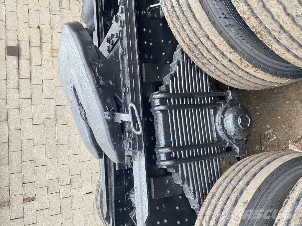 Shacman F3000 6X4 Vetopöytäautot