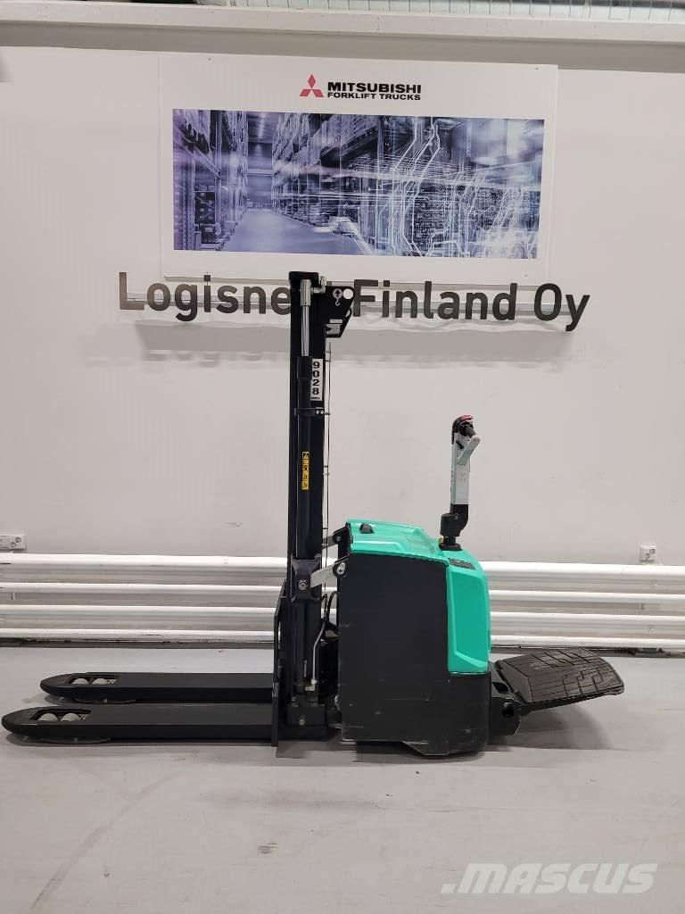 Mitsubishi SBP16N2IR Ajettavat pinoamisvaunut