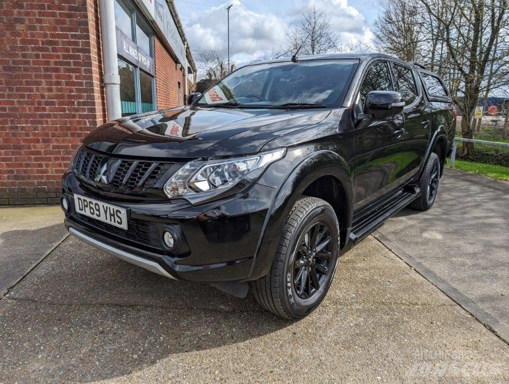 Mitsubishi L 200 Lava-autot