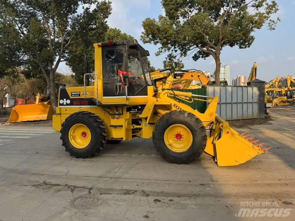 Komatsu WA100-1 Pyöräkuormaajat
