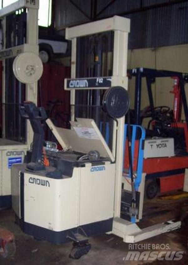 Crown 30WRTL150 Työntömastotrukit