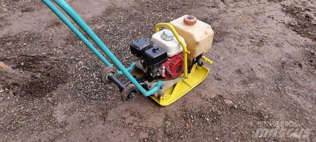 Ammann AVP 1240 Tärylevyt