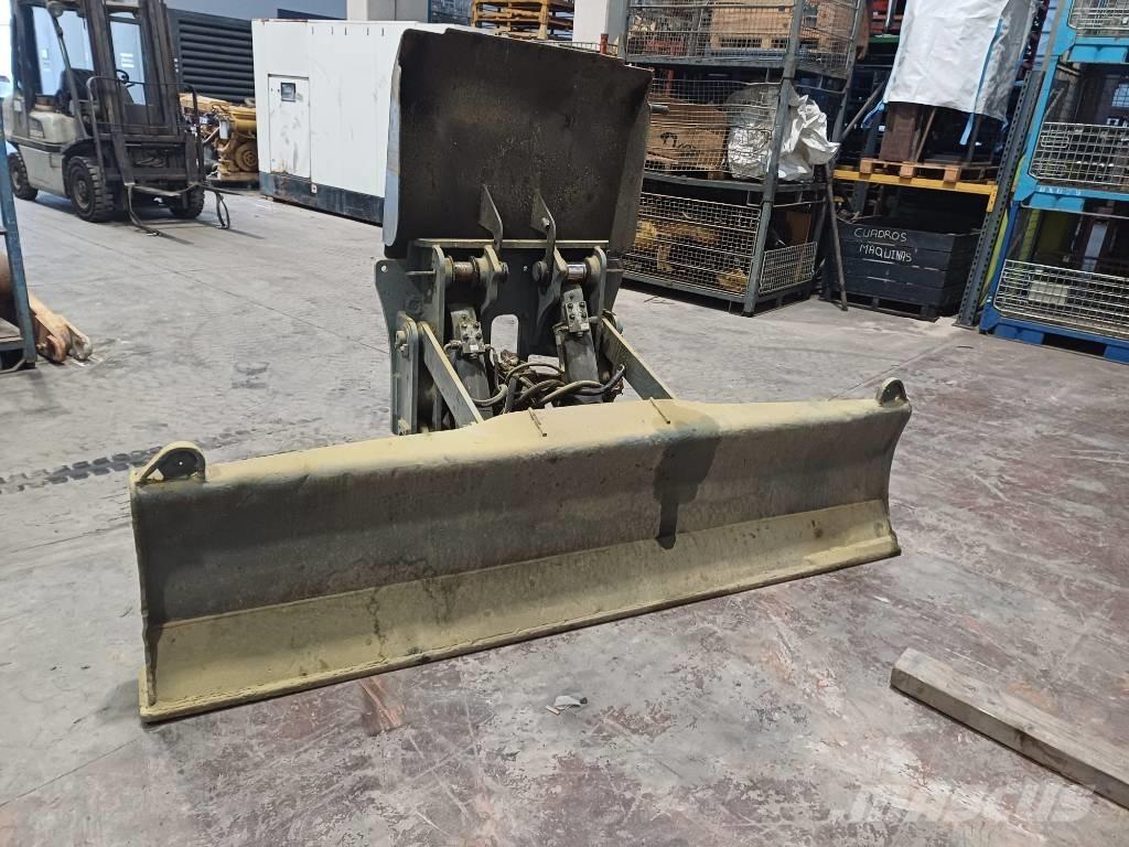 Volvo EW 180 D Puskulevyt