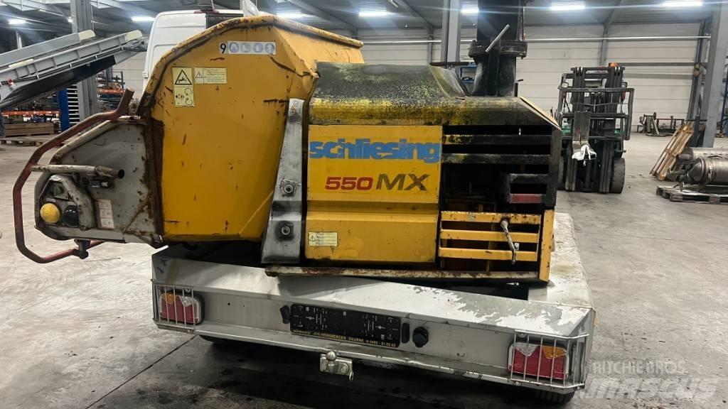Schliesing 550 MX Metsäperävaunut