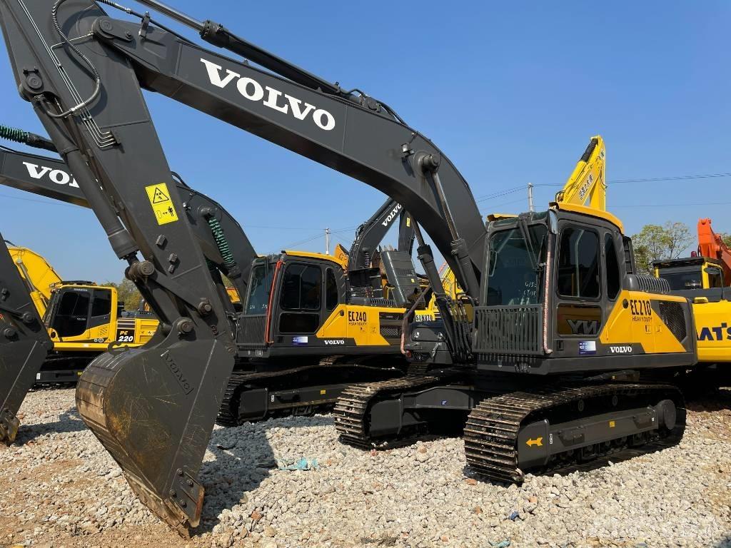 Volvo 210 Telakaivukoneet