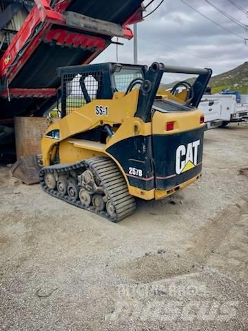 CAT 257 B Liukuohjatut kuormaajat